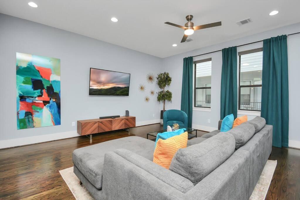Skyline Views - Sleeps 10 Home Near Downtown Houston Ngoại thất bức ảnh