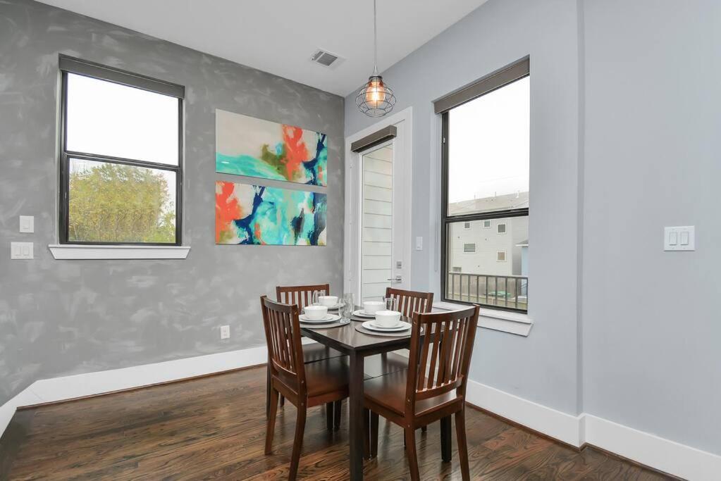 Skyline Views - Sleeps 10 Home Near Downtown Houston Ngoại thất bức ảnh