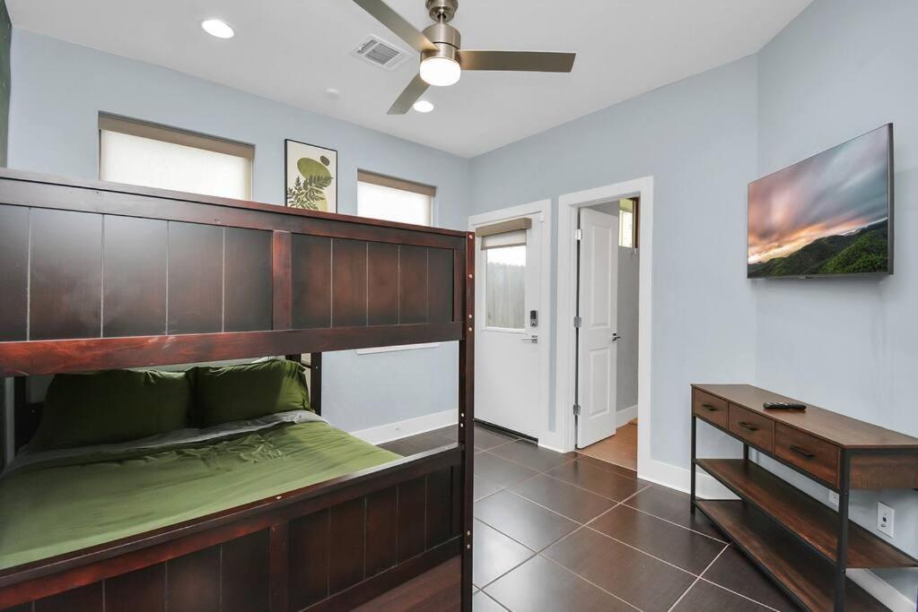 Skyline Views - Sleeps 10 Home Near Downtown Houston Ngoại thất bức ảnh