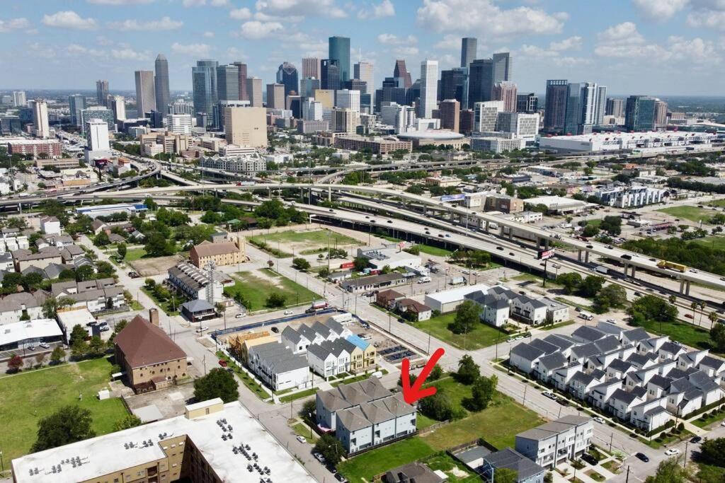 Skyline Views - Sleeps 10 Home Near Downtown Houston Ngoại thất bức ảnh
